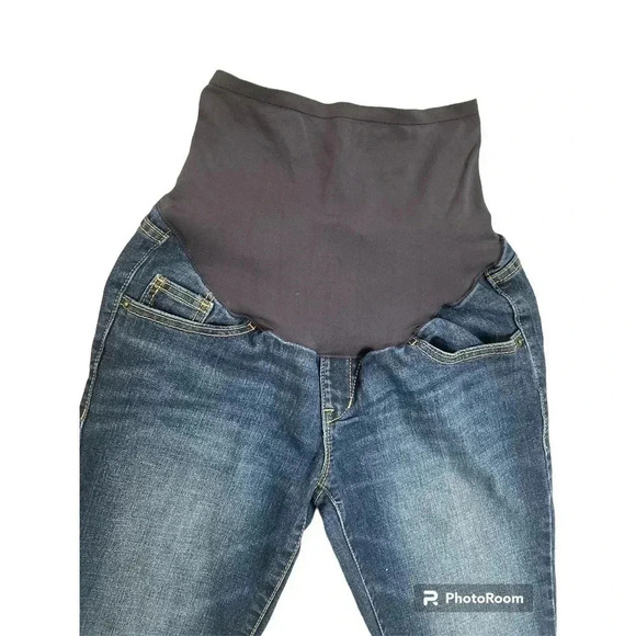 Old Navy Women’s Maternity Stretchy Capri Denim Full Panel. Size 4 - Picture 2 of 7